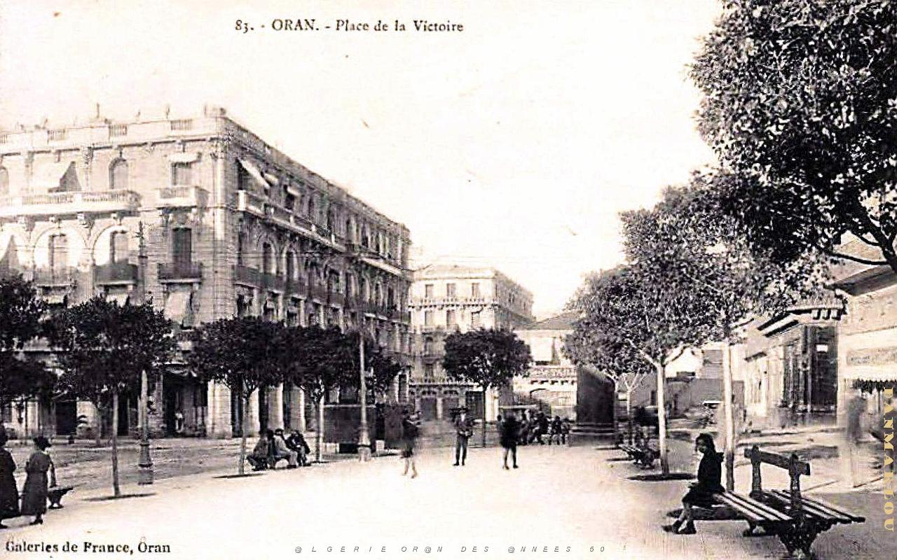 2457- Oran - Place des Victoires.jpg